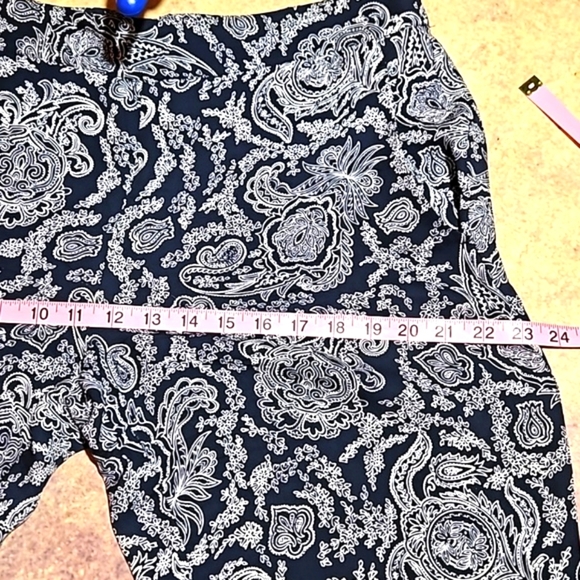 Theory | Navy Blue Paisley Silk Pull On Dress or Casual Pants - Picture 14 of 14